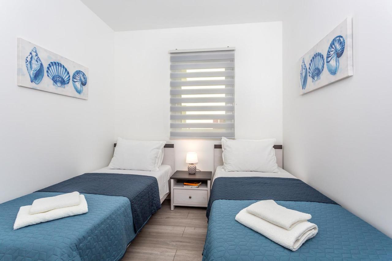 Kvarner Bay 4* - Apartments 1 & 3 Rijeka Buitenkant foto